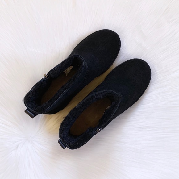 UGG Women’s Classic Femme Zip Mini Black Wedge Boots - Picture 4 of 9